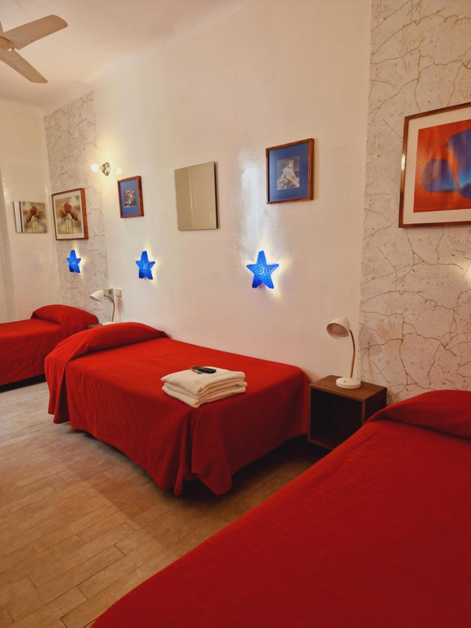 Casa De Huespedes Dolce Vita Madrid Ngoại thất bức ảnh