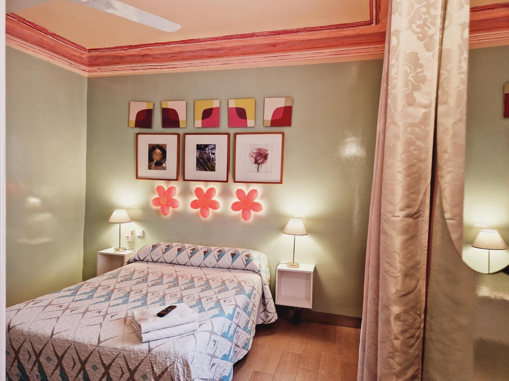 Casa De Huespedes Dolce Vita Madrid Ngoại thất bức ảnh