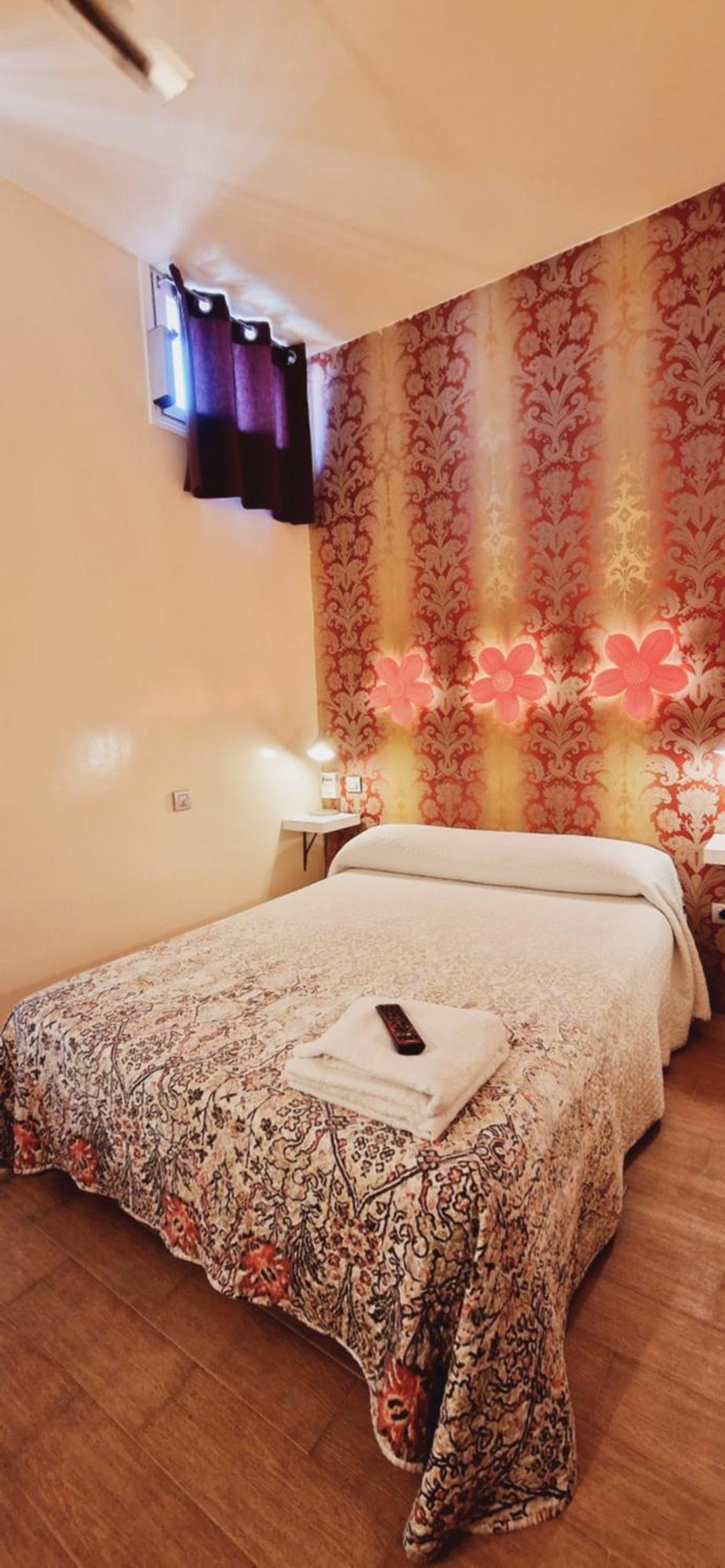 Casa De Huespedes Dolce Vita Madrid Ngoại thất bức ảnh