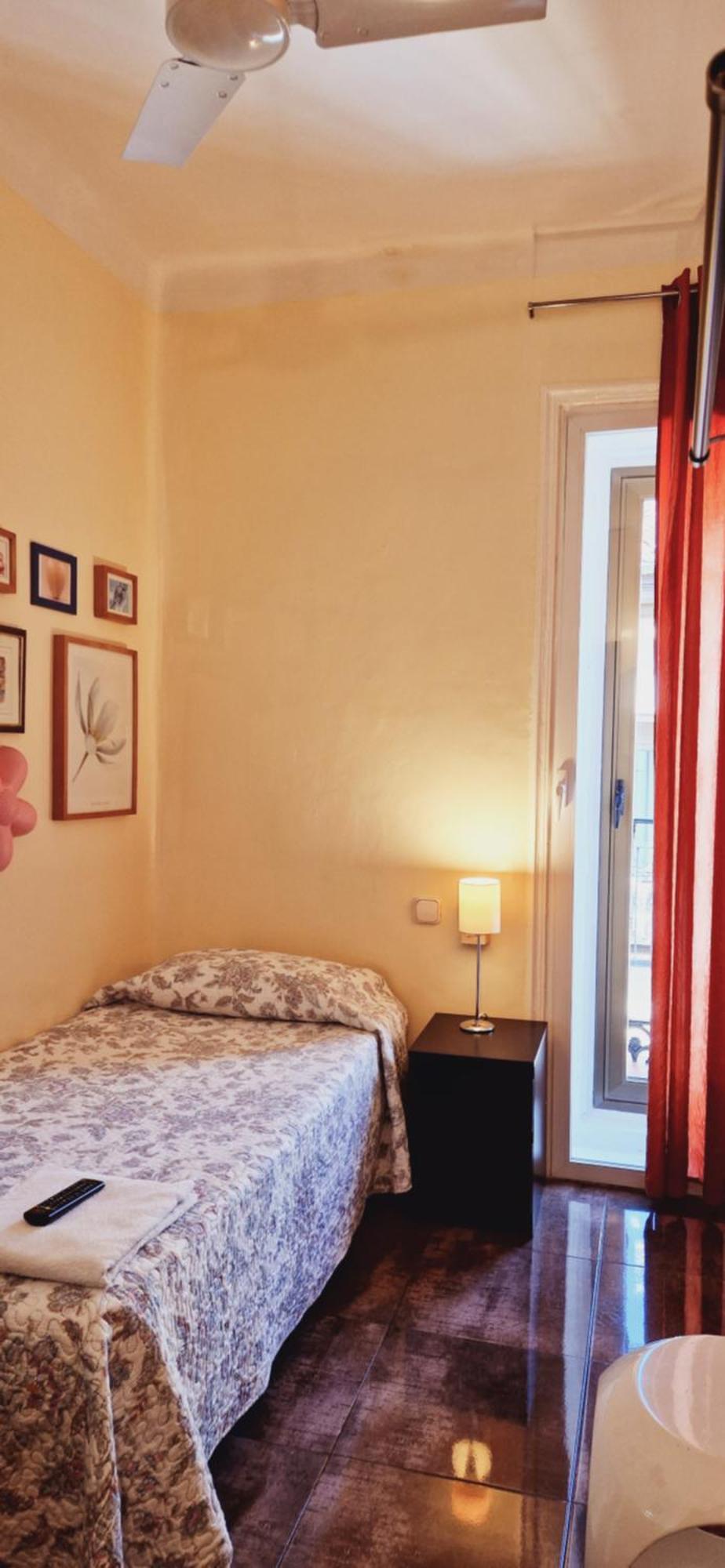 Casa De Huespedes Dolce Vita Madrid Ngoại thất bức ảnh
