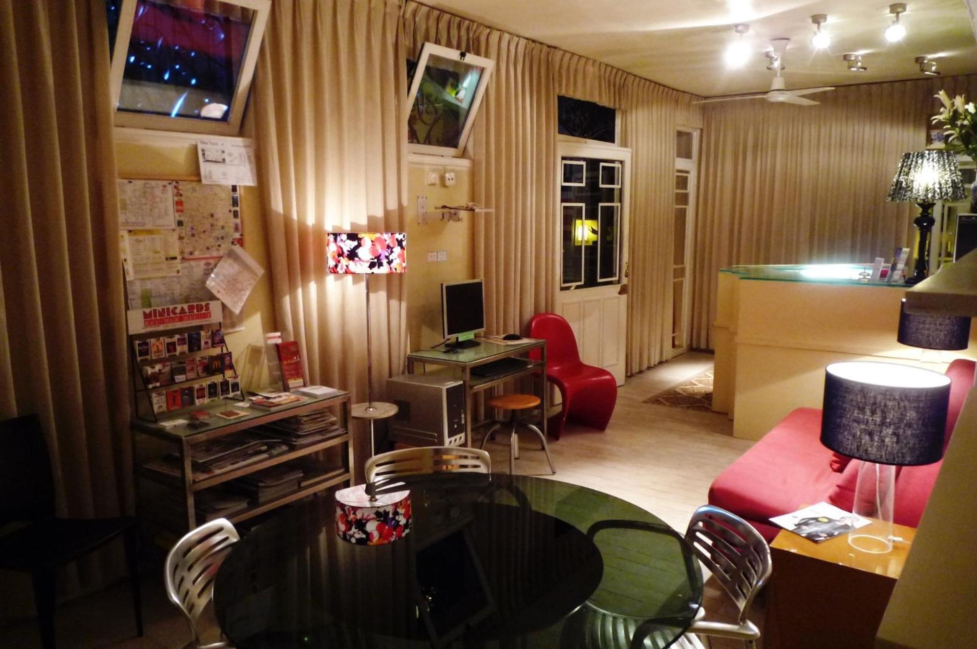 Casa De Huespedes Dolce Vita Madrid Ngoại thất bức ảnh