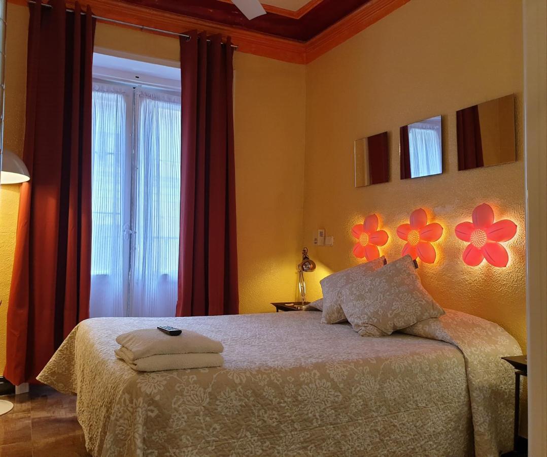 Casa De Huespedes Dolce Vita Madrid Ngoại thất bức ảnh